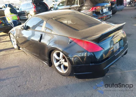 2003 Nissan 350Z Touring z USA, uszkodzony, nr VIN JN1AZ34D43T109222